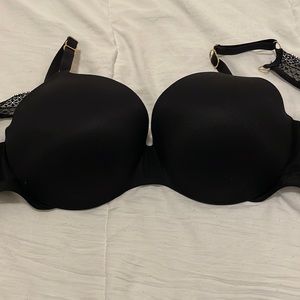 NWOT Victoria’s Secret T back bra